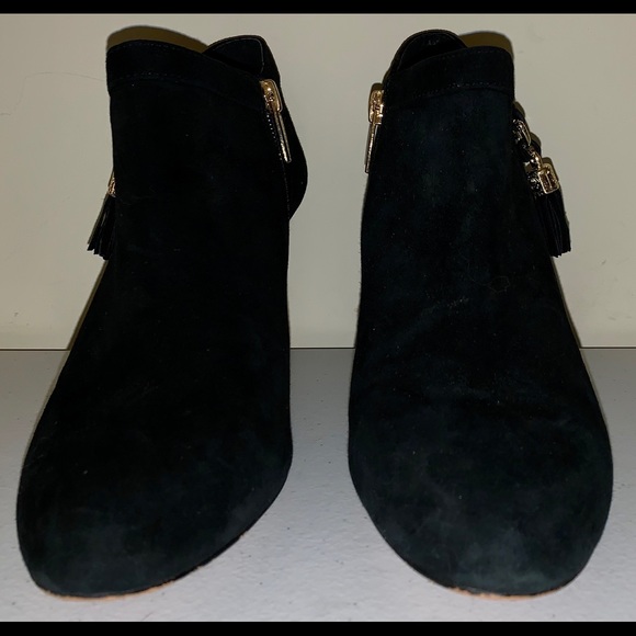 Vince Camuto Vecka Bootie Black Suede 7.5 Zip - Picture 2 of 7